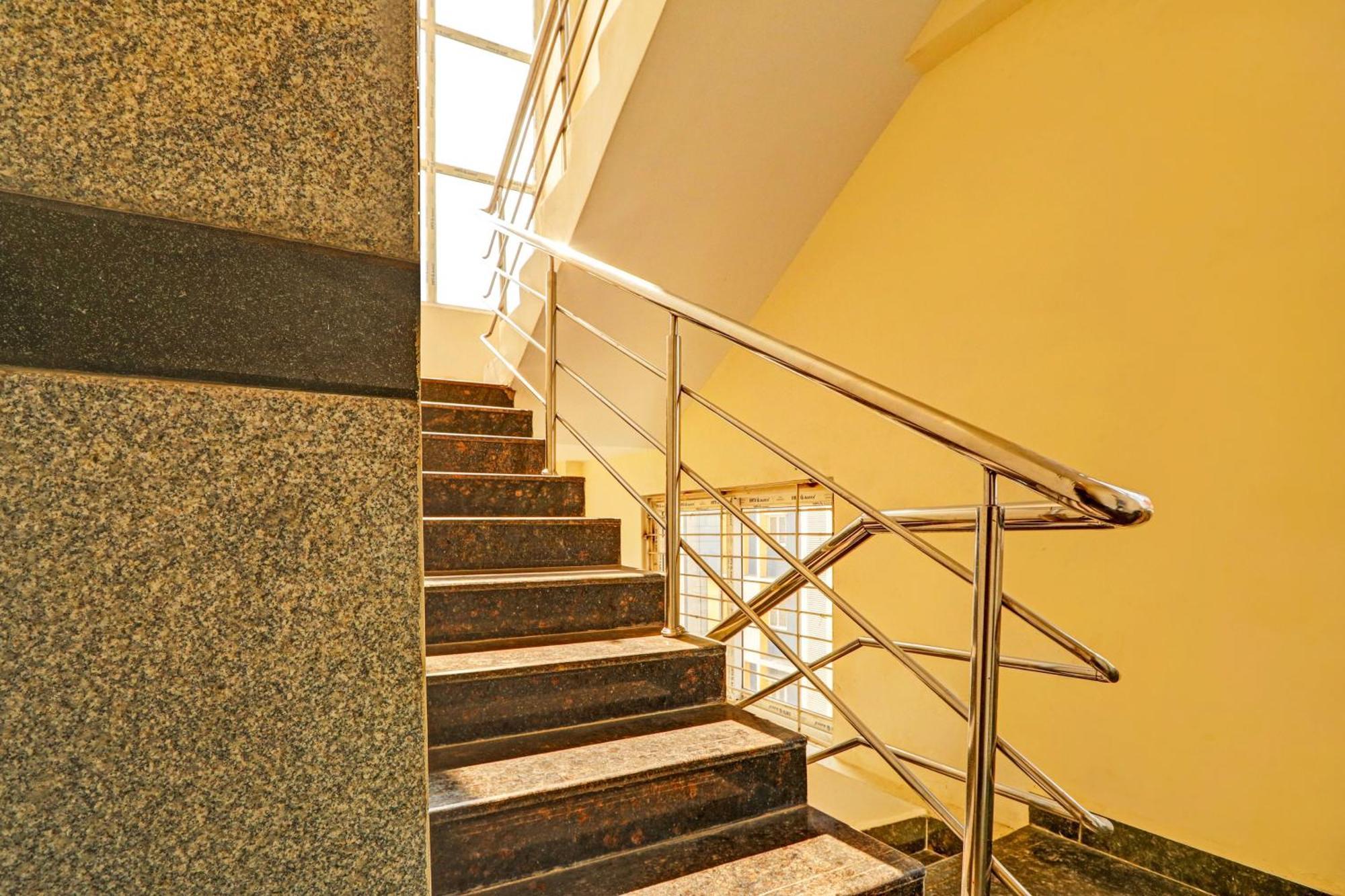Hotel O Royal Haven Хидерабад Екстериор снимка